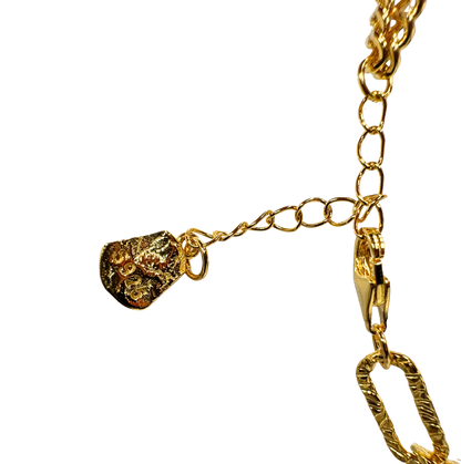 Close detail of the S925 sterling silver construction designed to be safe for sensitive skin.