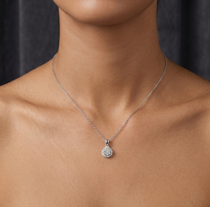 Detail of rhodium plated sterling silver chain of Sandra necklace, hypoallergenic and tarnish resistant jewelry.