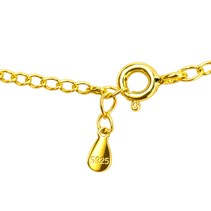 Chain and pendant view of Serpentina necklace made from sterling silver, 18K gold plated, featuring elegant snake jewelry design.