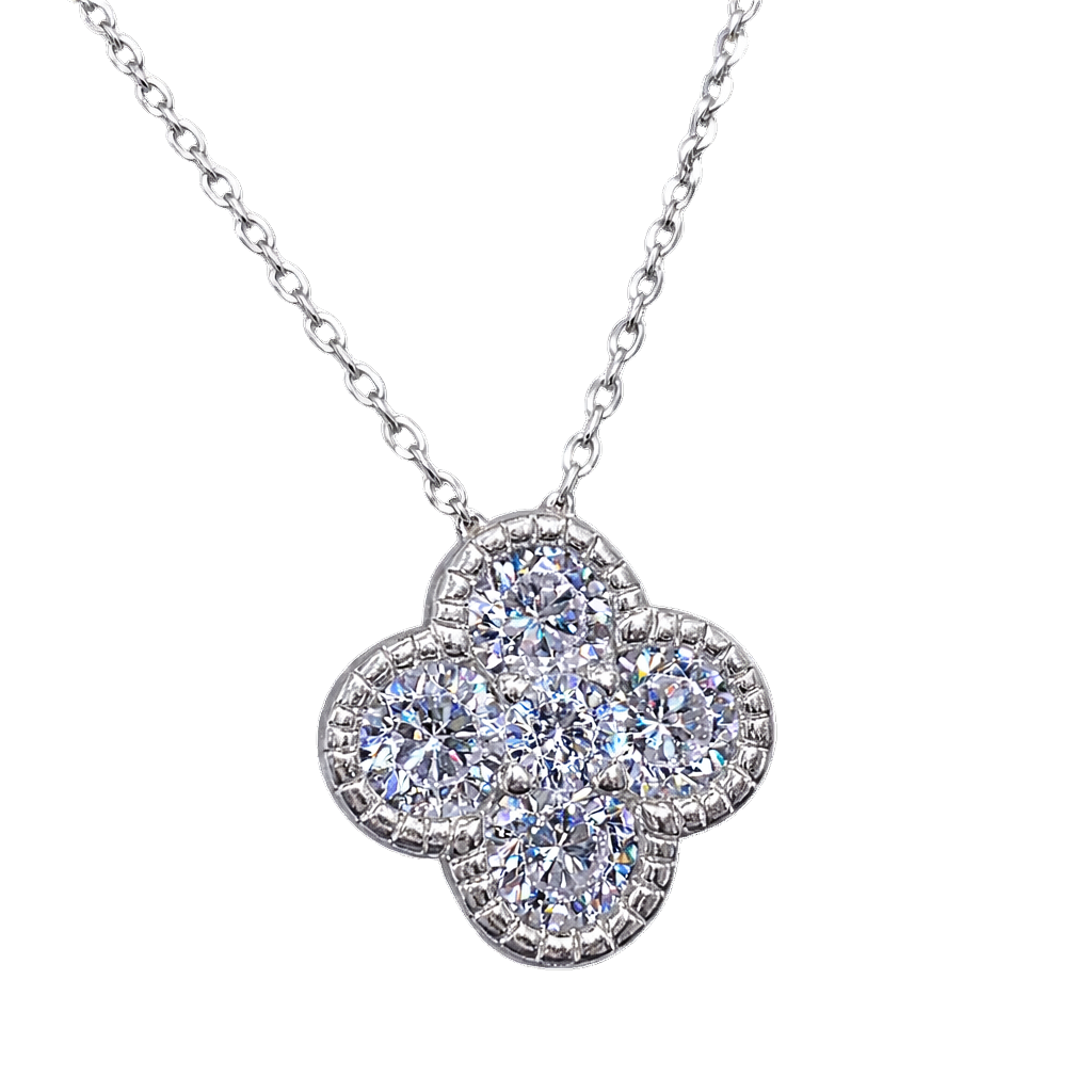 Close-up of zircon stones set in a four-leaf clover pendant made of rhodium plated sterling silver S925.